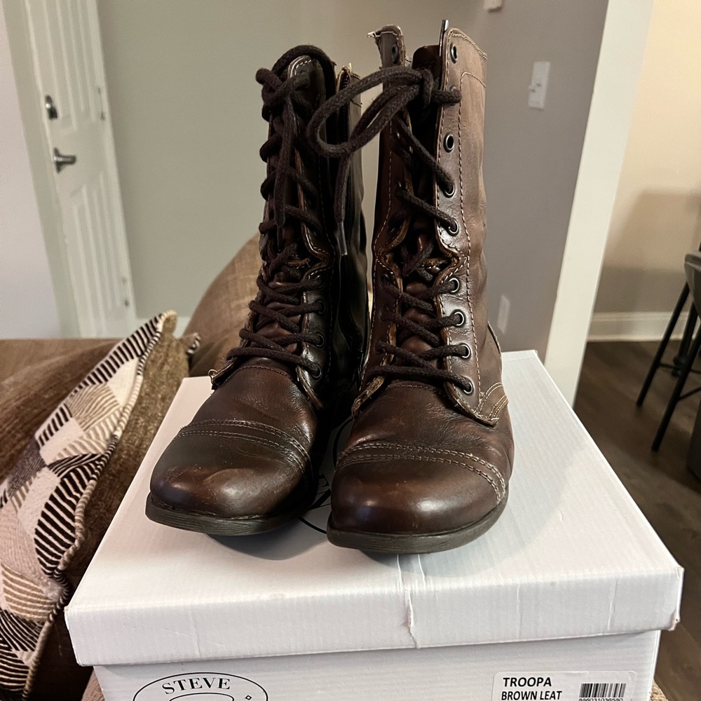 Steve Madden Brown Leather Troopa Combat Boot Size 10